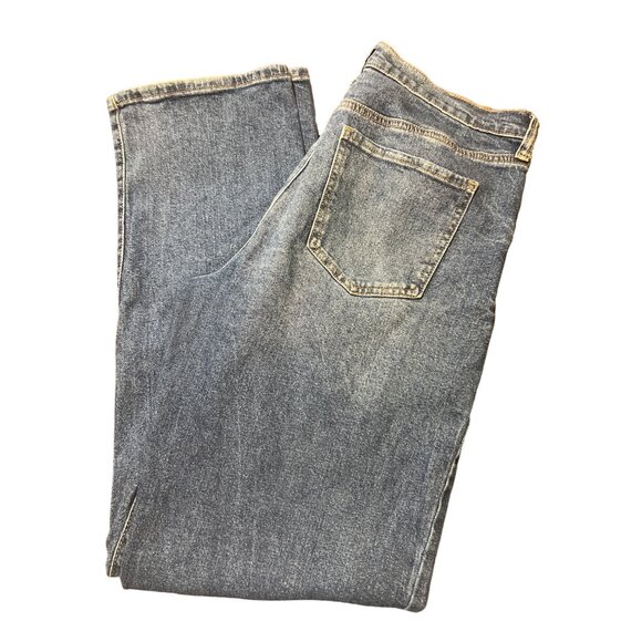 Fashion Nova Straight Leg Denim Jeans Size 11/30 Medium Wash Light Distressing - Picture 3 of 4